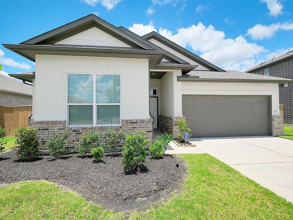1st image of 10638 Cascade Creek Dr