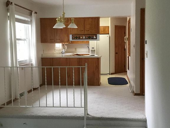 5th image of 526 Kenwell Dr