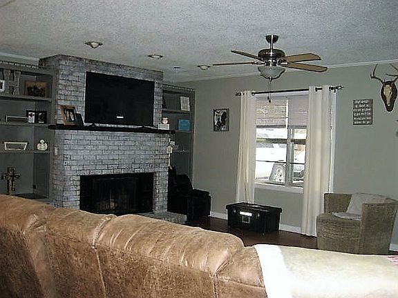 2nd image of 111 Margaret Dr