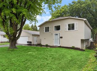 1888 Walnut St, Lauderdale, MN 55113