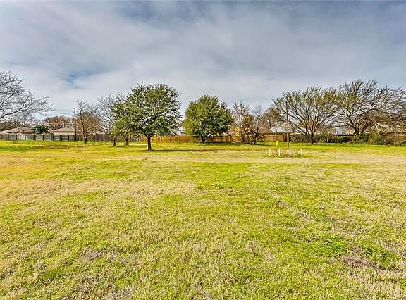 5th image of 3910 Blue Feather Ct