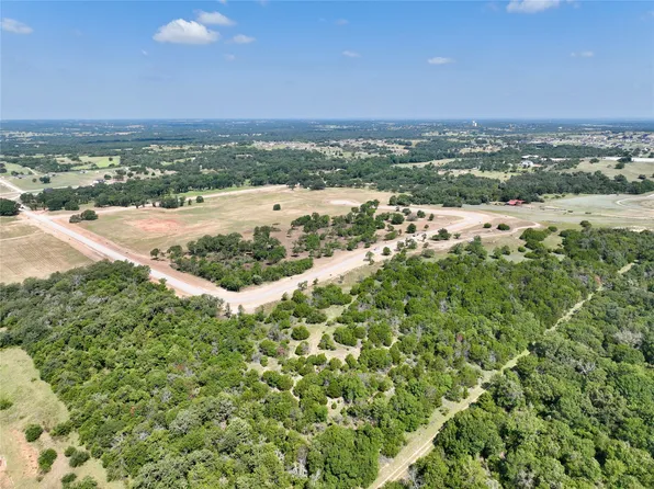 34 Colt Rd, Springtown, TX 76082