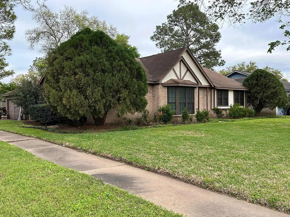 Corner Lot - 15103 McConn St