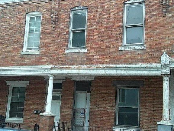 3rd image of 50 N Farson St
