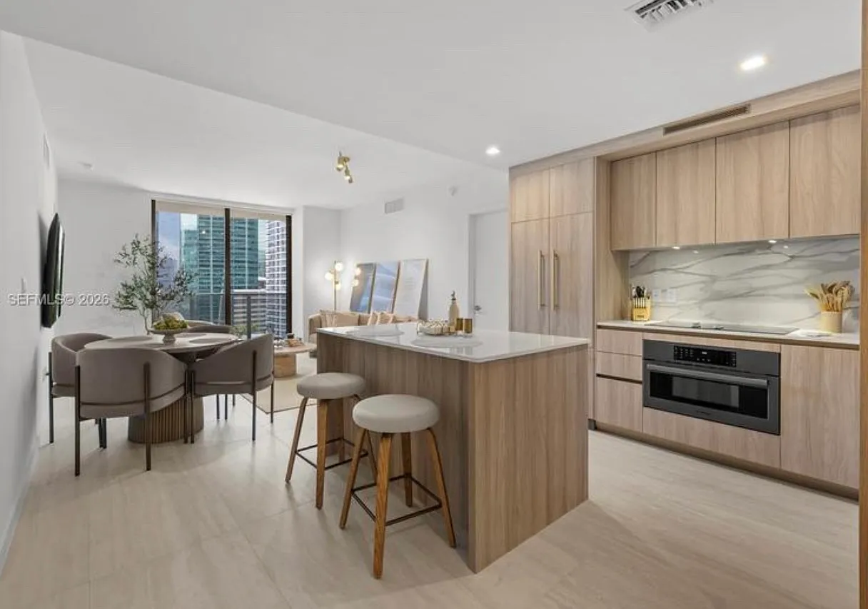 2 bed, 1286 sqft, $7,999 — Photo 4