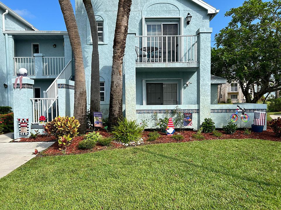 1st image of 1626 SE Green Acres Circle #104