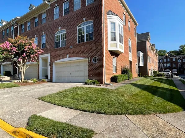 20381 Fallsway Ter, Sterling, VA 20165