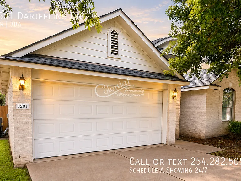 1501 Darjeeling Dr — Photo 1