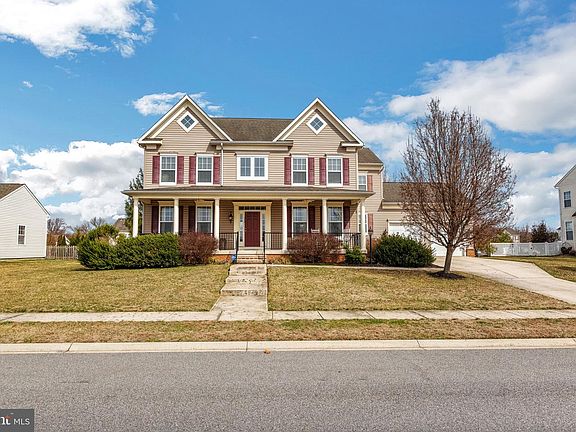 4th image of 113 Stone Ivy Ln
