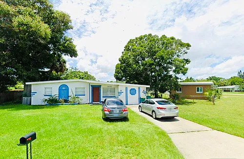 1800 Mosswood Dr Photo 1