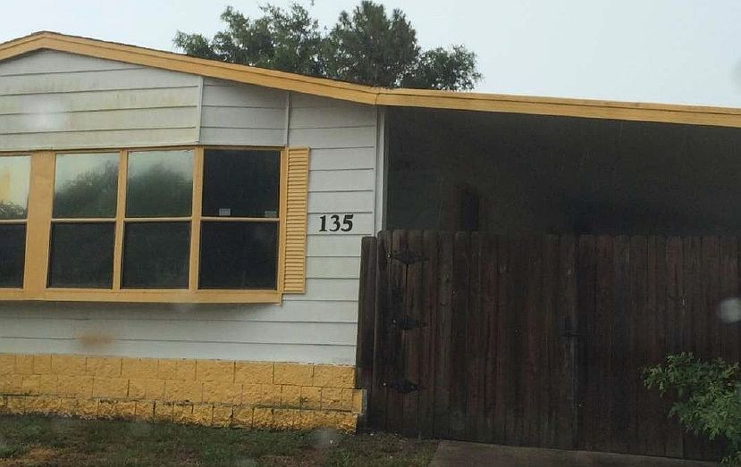 2nd image of 135 Vanguard Cir