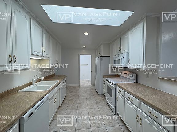 3rd image of 1684 Twin Lakes Cir #1