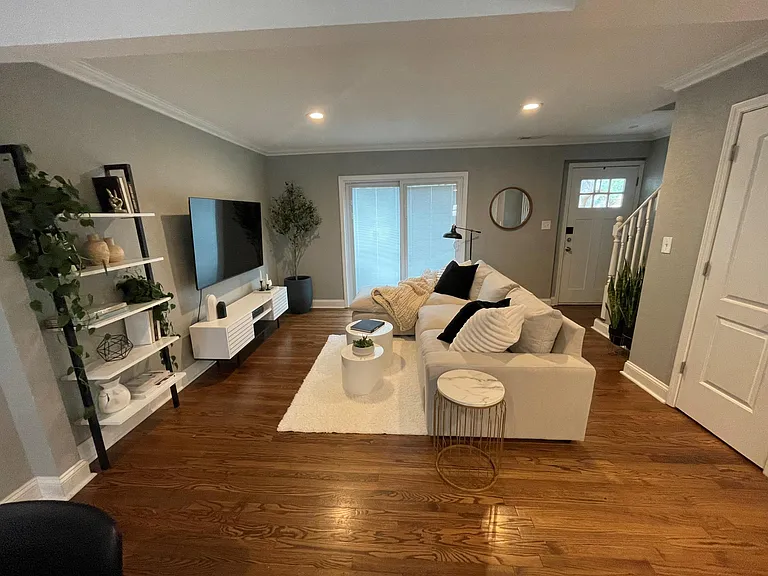 4452 Washington St — Photo 33