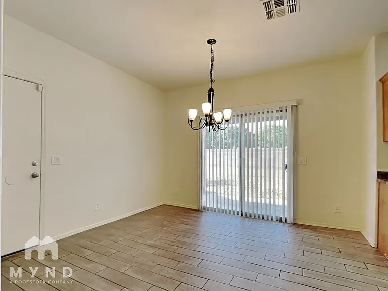 3745 W Medlock Dr — Photo 7