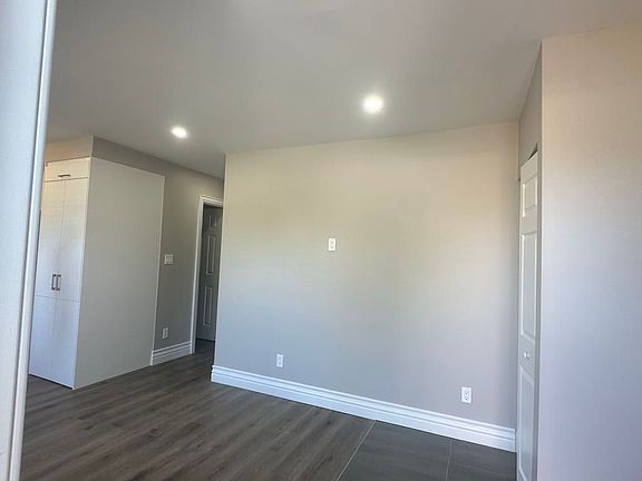 5th image of 199 Avondale Blvd Unit 1