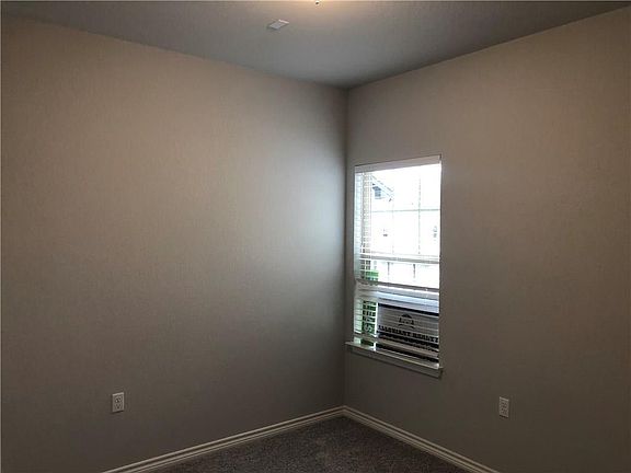 2nd image of 1318 Ambler Dr