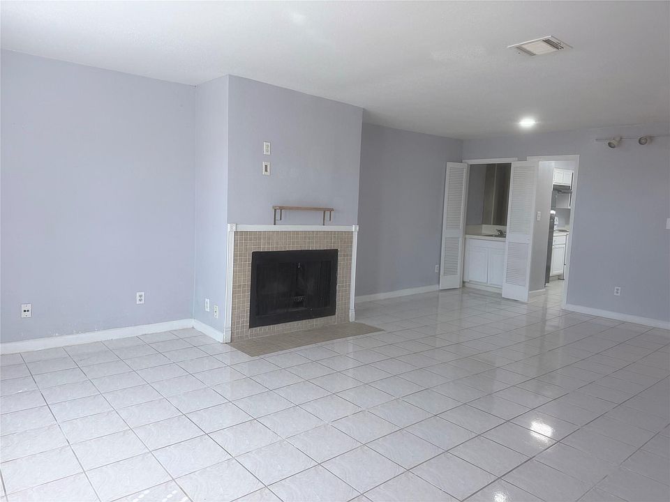 1st image of 9901 Sharpcrest St APT D8