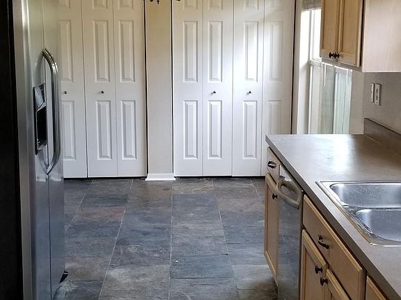 4th image of 27629 Sky Lake Cir
