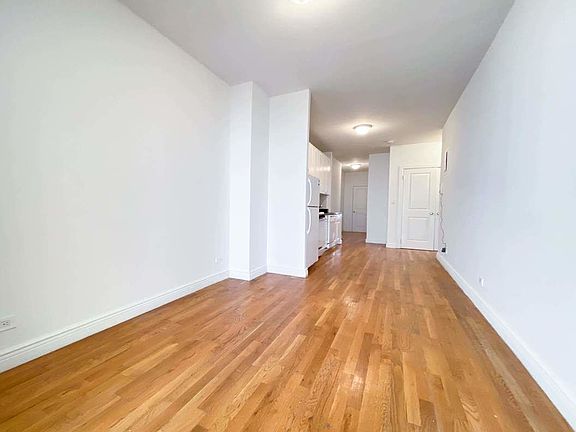5th image of 33 Saint Marks Pl #3C