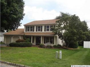 17 Greenleaf Way, Holmdel, NJ 07733