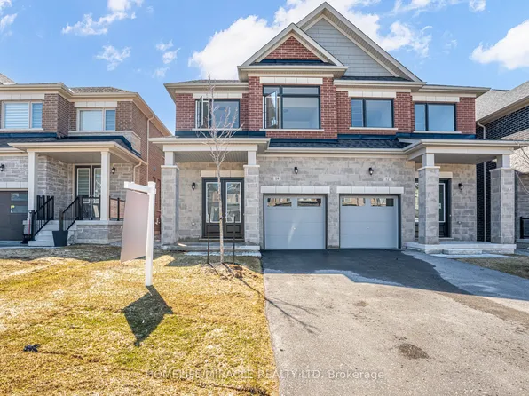 14 Sassafras Rd, Springwater, ON L9X 2C6