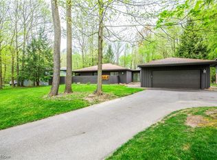 664 Glen Eden Ct, Aurora, OH 44202