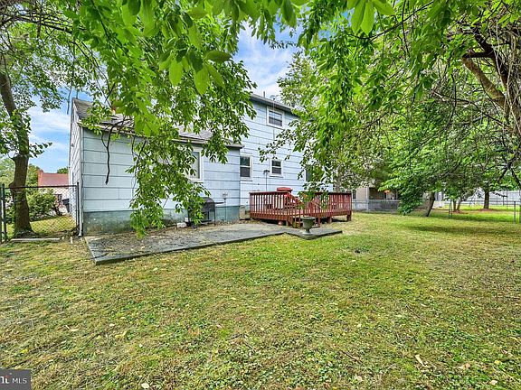 4th image of 724 Miller Dr