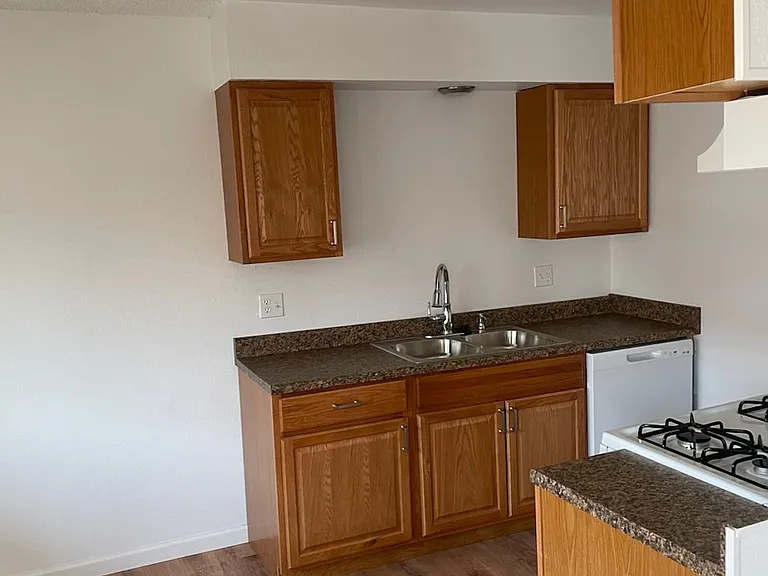 100 W Caldwell Ave #37 — Photo 8