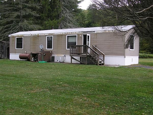 1st image of 19 Creekside Dr