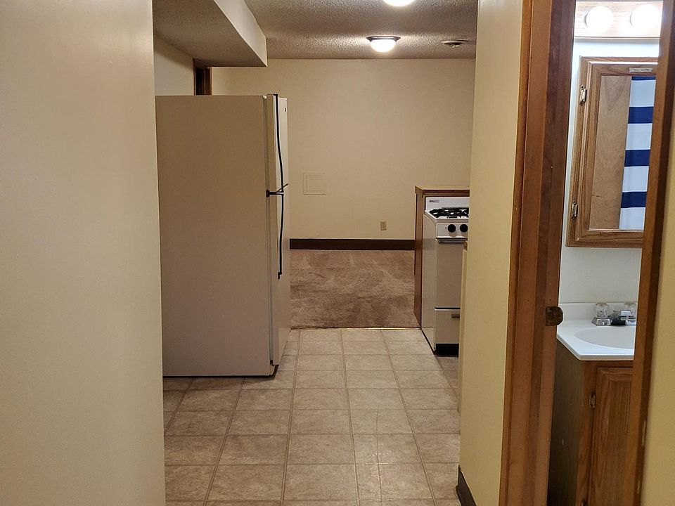 Entrance into apartment