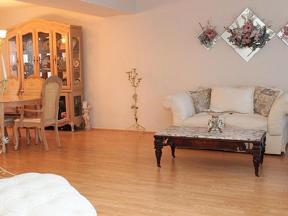 5th image of 964 Seabury Ct