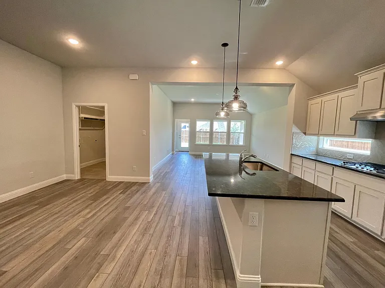 4005 Blue Stem Blvd — Photo 6