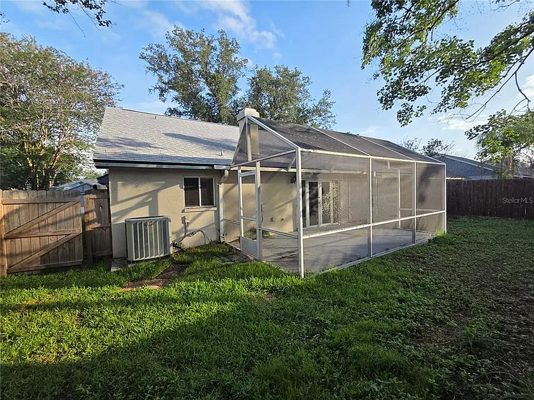 2010 Branch Tree Ln — Photo 4