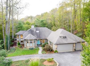 114 Blackberry Ln, Fairview, NC 28730