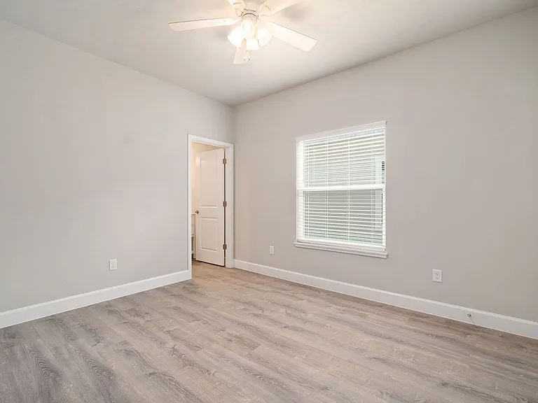622 NW 3rd Ave #11 — Photo 21
