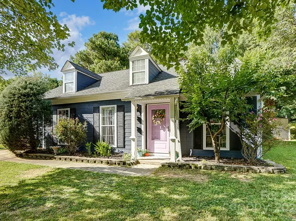 12318 Delcorte Ln, Pineville, NC 28134