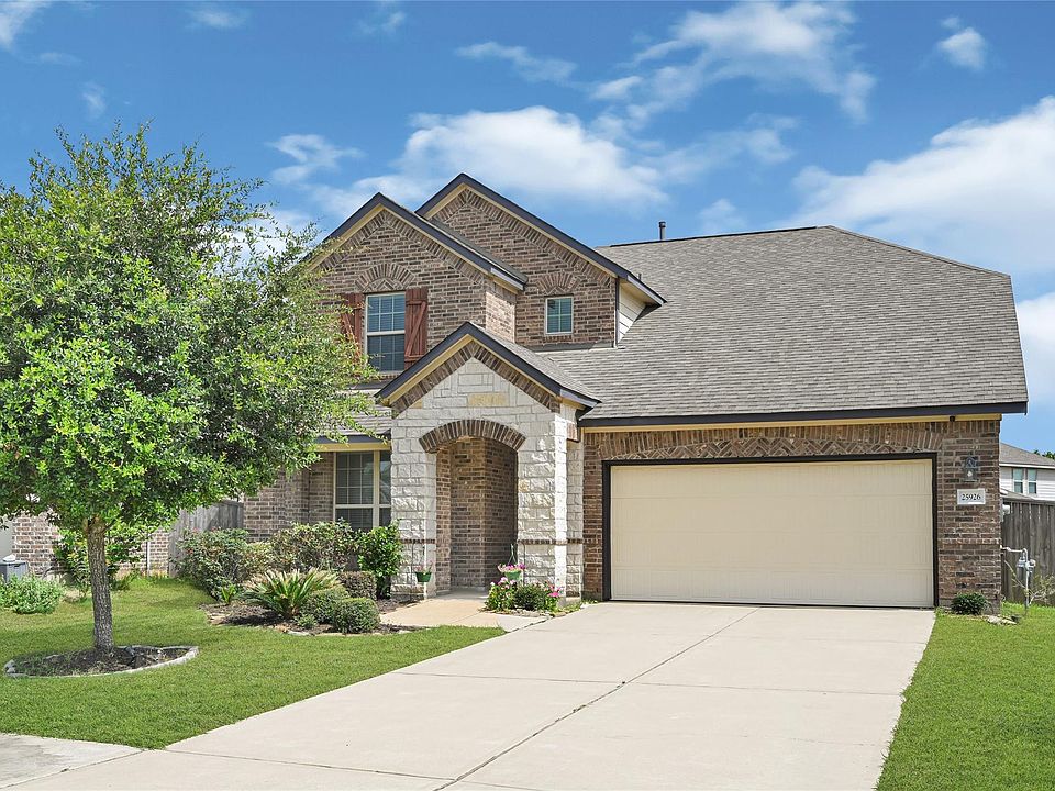 1st image of 25926 Aura Lake Ln
