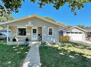 911 N 2nd St, Fort Dodge, IA 50501