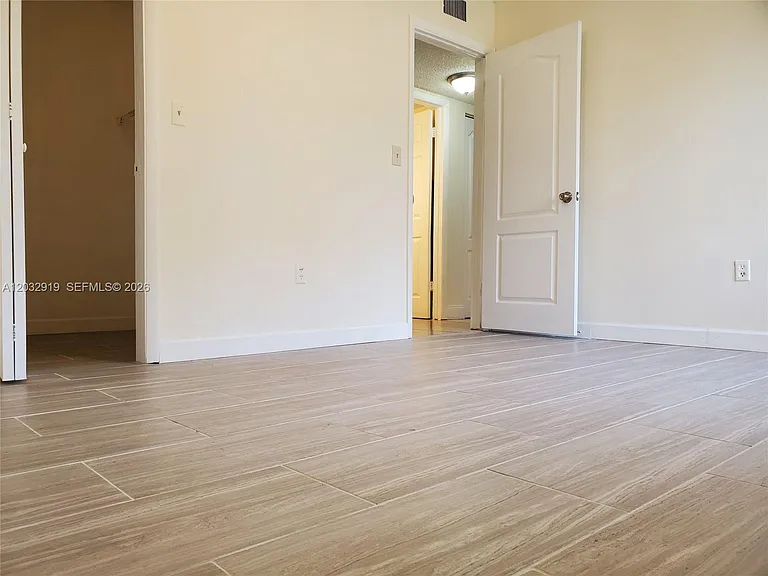 250 NW 107th Ave #106 — Photo 11