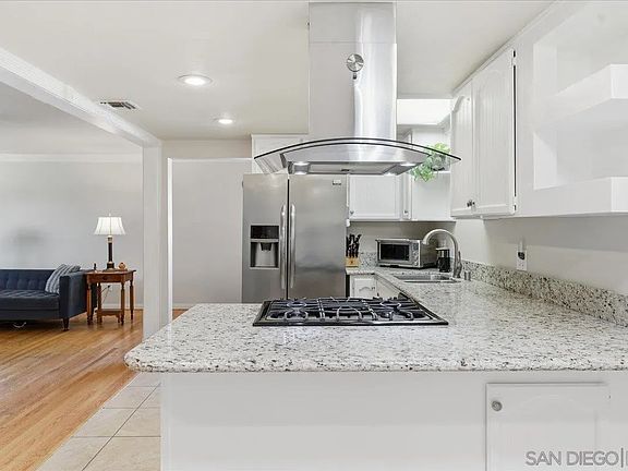 5th image of 4737 Baylor Dr