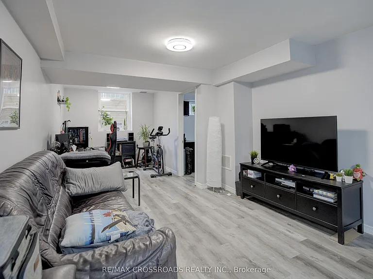 2 Viceregal Ct #BASEMENT — Photo 6
