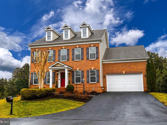 4th image of 5104 Hirst Valley Way