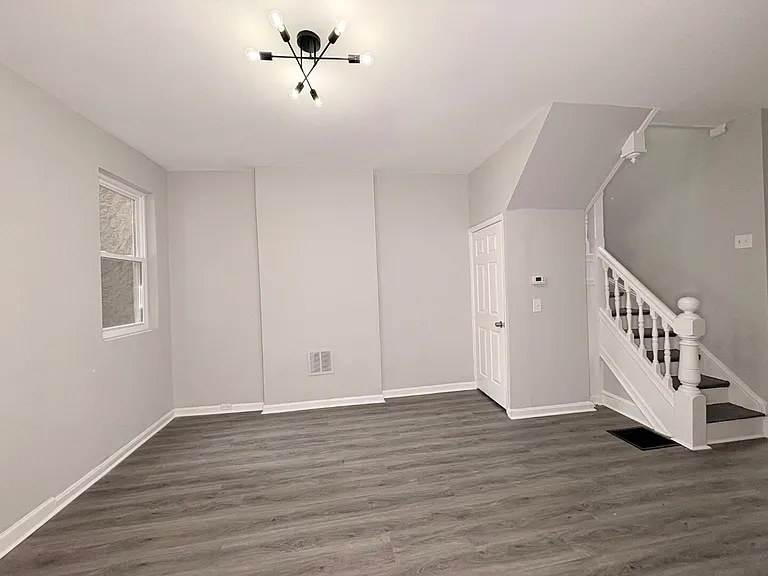 235X McCulloh St — Photo 15