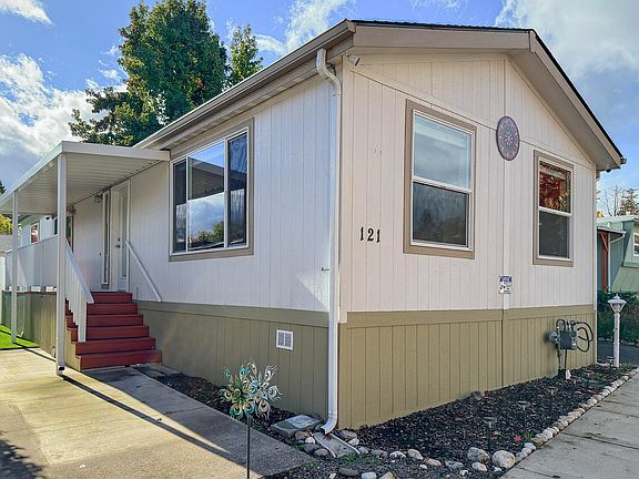 2nd image of 1055 N 5th St Unit 121