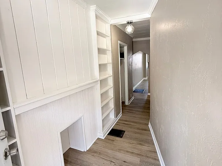 26 Merritt Ave — Photo 2