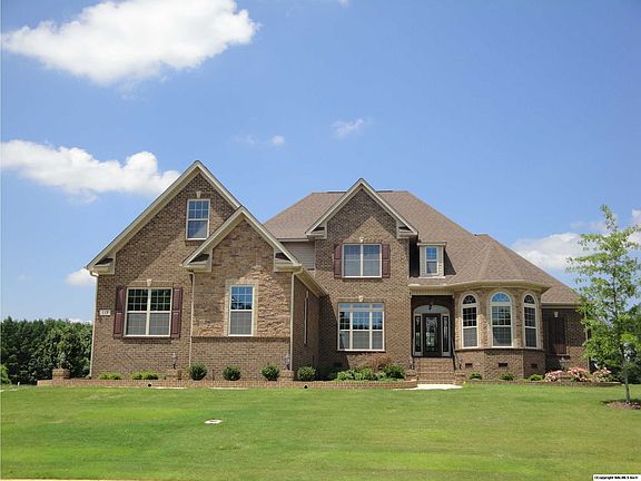 2nd image of 113 Forest Bend Dr
