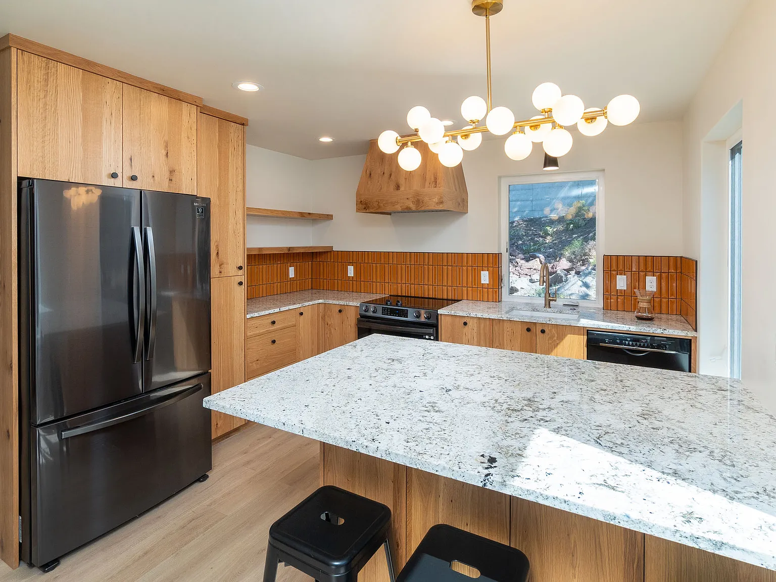 1844 SW Knoll Ave — Photo 3