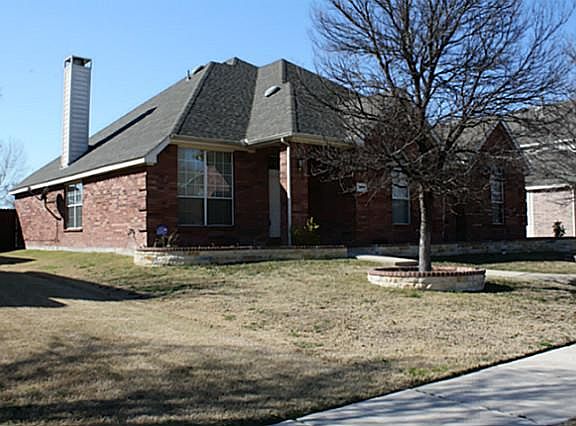 2nd image of 7845 Ravens Cliff Dr