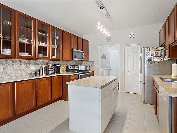 5th image of 16121 Powderhorn Lake Way #16121