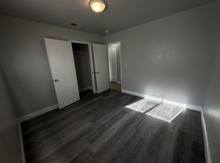 1035 W St, Merced, CA 95341